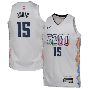 Práctico Nikola Jokic Denver Nuggets Nike Youth 2024/25 Swingman Player Jersey City Edition White